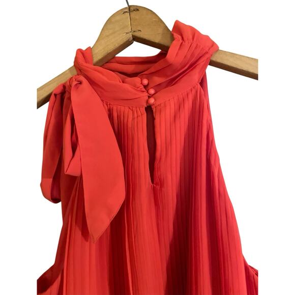 H&M Women's Size 10 Sleeveless Red Halter Top Snap Pleated Tank Racerback - Picture 3 of 4